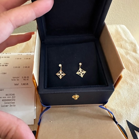 Authentic Louis Vuitton Idylle Blossom Diamond Earrings Yellow Gold - Picture 12 of 12